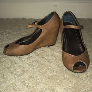 Cute peep toe wedges